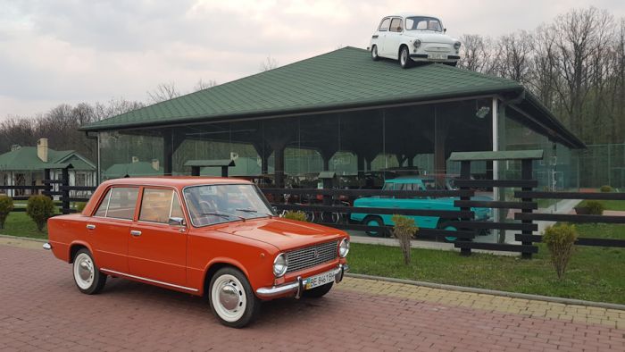 Автоемаль акрилова "Mipa Lada 165 Коррида" 1л [Міпа]