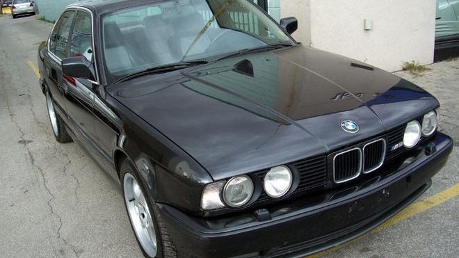 Базова автоемаль (металік) "Mipa BMW 181 Diamantschwarz" 1л [Міпа БМВ 181 Діамантшварц]